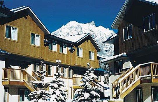 Banff Boundary Lodge Canmore
